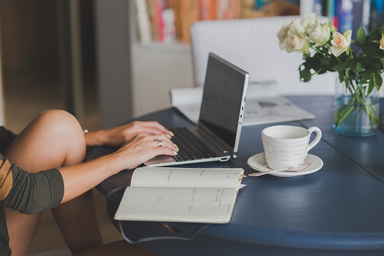 Repurpose a Dining Table into a Stylish Desk